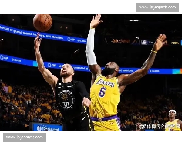 热火对决湖人焦点之战全程视频直播精彩不容错过巅峰碰撞赛场